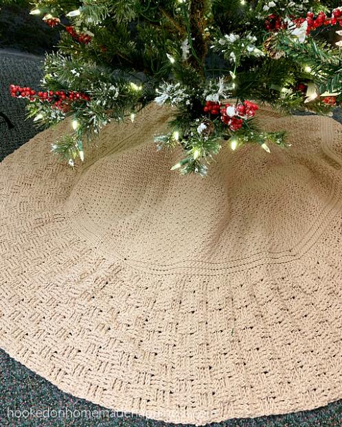 Country Christmas Tree Skirt CAL-w4-jpg