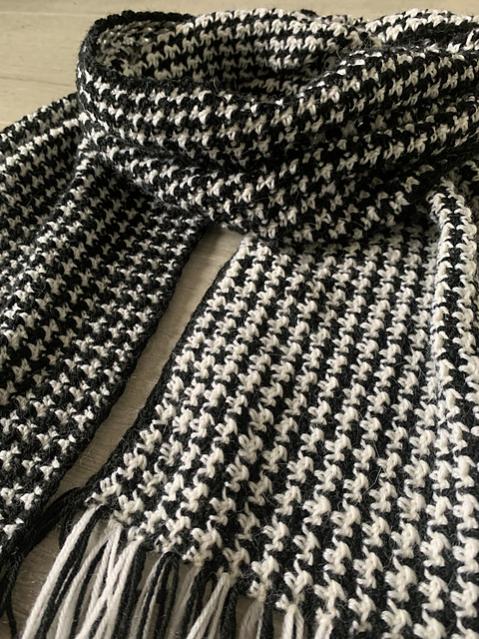 Hounds Tooth Fringed Scarf-q2-jpg