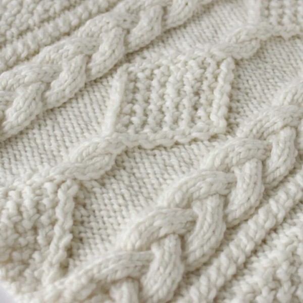 Diamond Hill Loop Celtic Cable Knitting Pattern, knit-a1-jpg