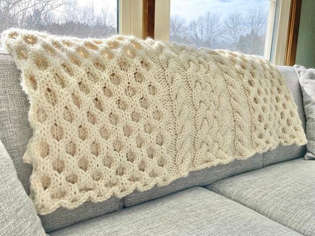 Winter Bees Knit Cable Throw, knit-a4-jpg