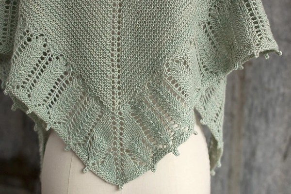 Pluma Shawlette, knit-d3-jpg
