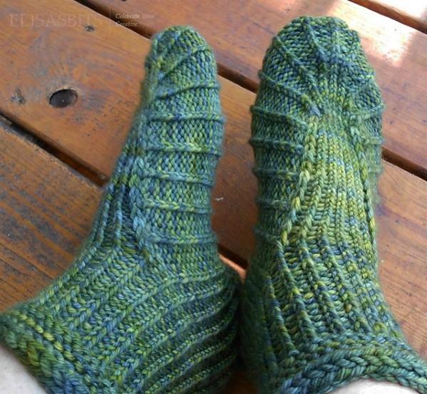 Bea's Slippers, S/M/L, knit-e2-jpg