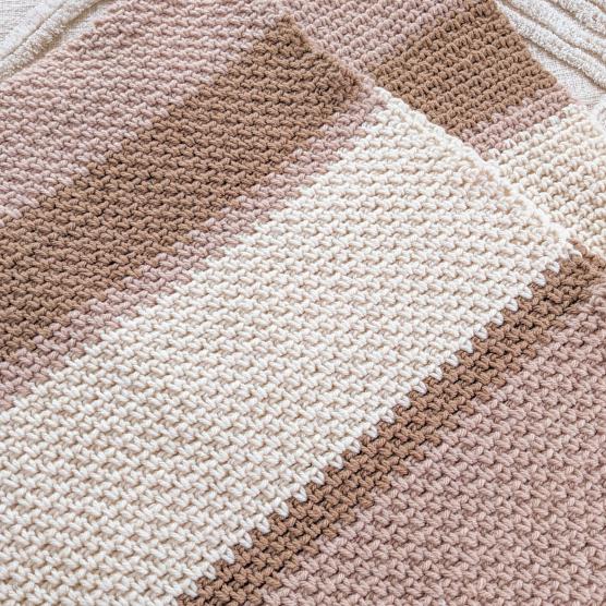 Striped Moss Stitch Blanket-q4-jpg