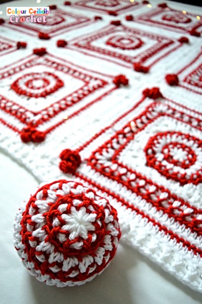 Christmas Scandinavian Heart Blanket-q4-jpg