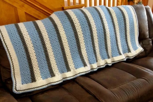 Classy Textured Blanket in Blue-w1-jpg