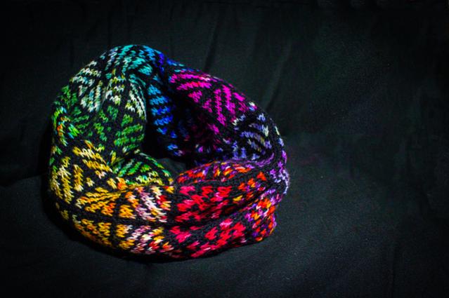Faded Glass Infinity Cowl, knit-s1-jpg