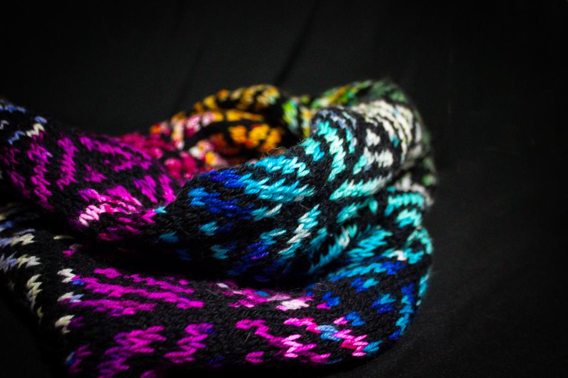 Faded Glass Infinity Cowl, knit-s3-jpg