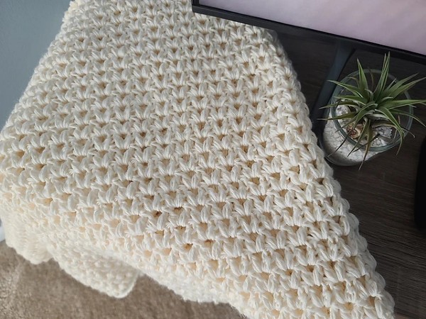 Lacy Blanket to  Knit-q4-jpg