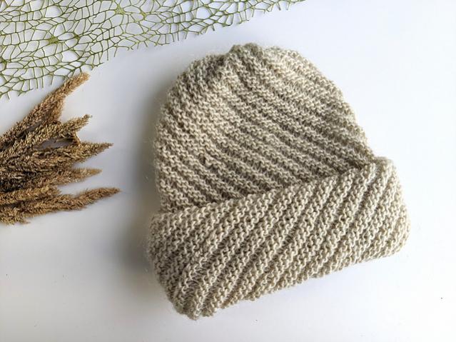 Four Lovely Hats, knit-a1-jpg