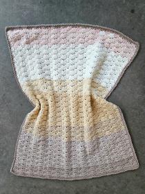 Ombre Shell Stitch Baby Blanket-q2-jpg