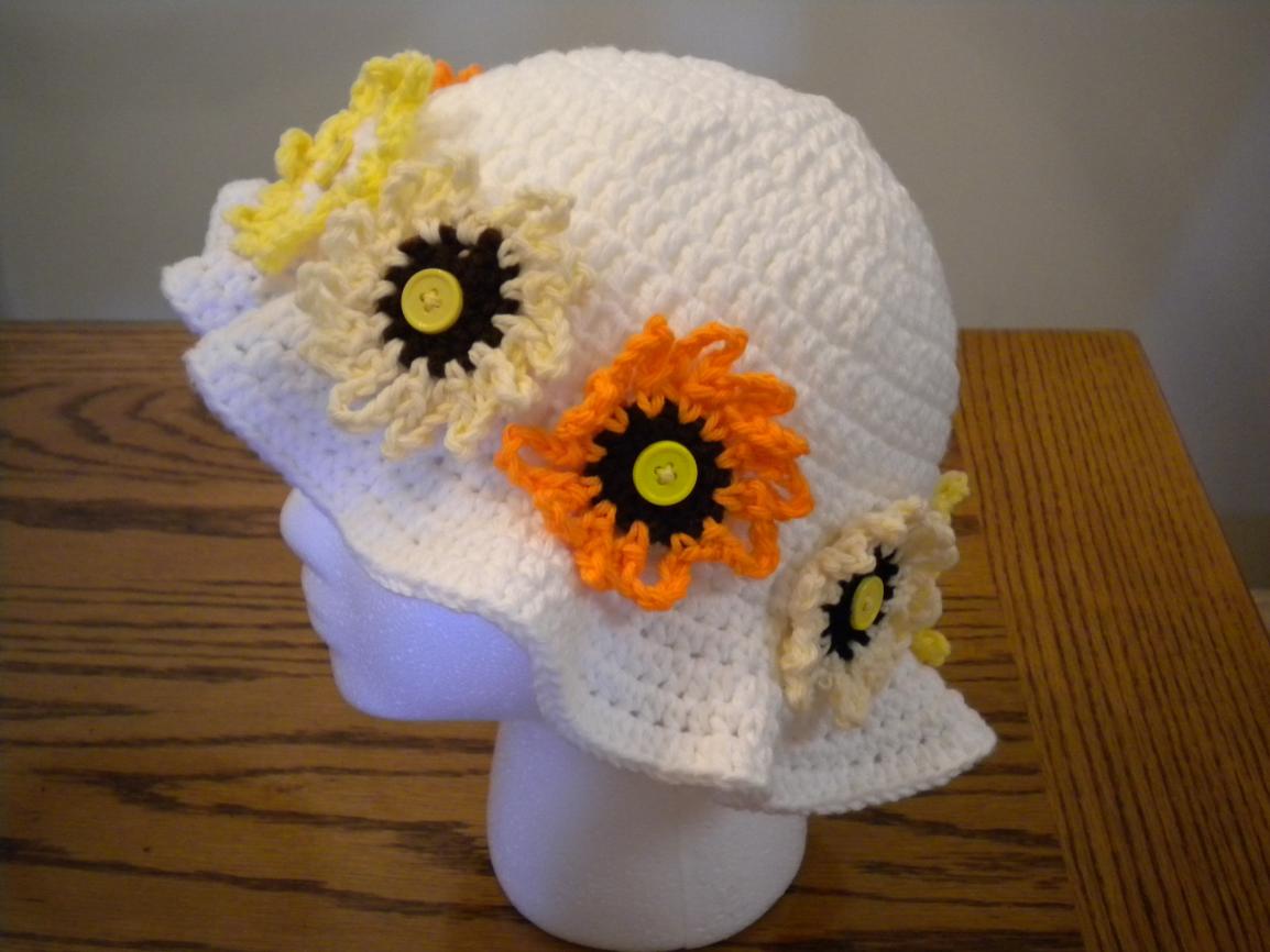 crocheted spring sun hats-dscn0282-jpg