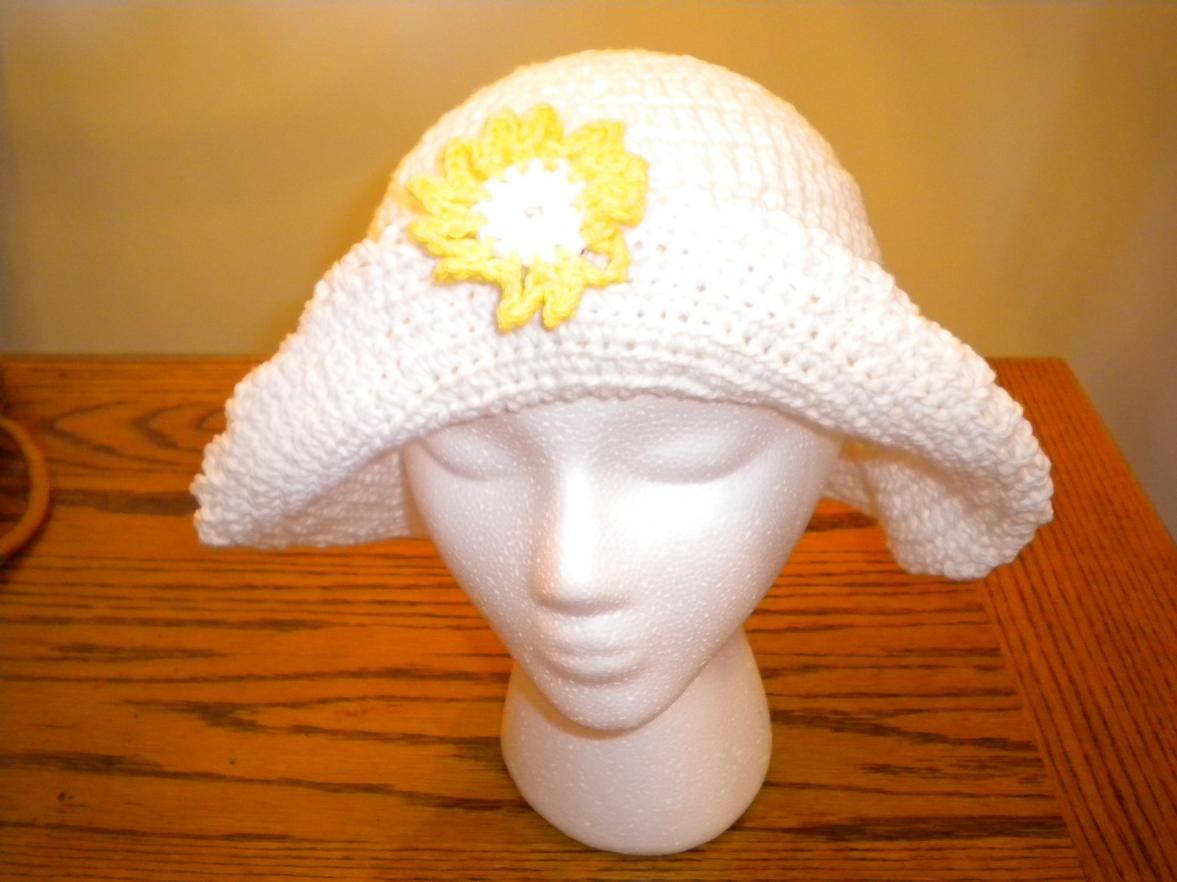 crocheted spring sun hats-dscn0283-jpg