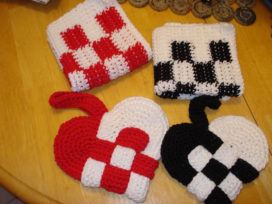 pot holders and dish clothes-dsc00530-jpg