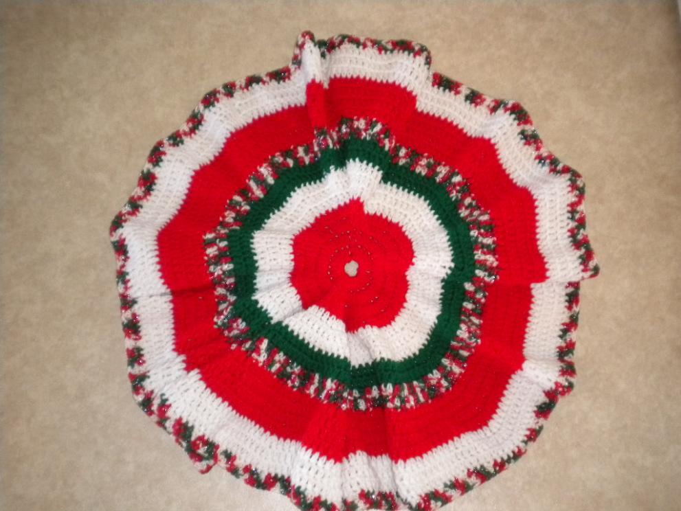 crochet christmas tree skirt for 2012-dscn0305-jpg