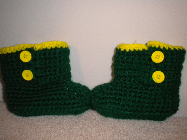 Crochet baby layette set for a boy.-dscn0710-jpg