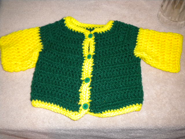 Crochet baby layette set for a boy.-dscn0712-jpg