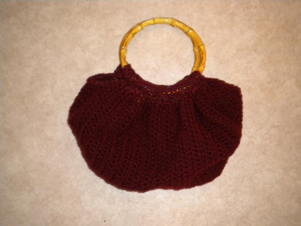 Crochet chunky stlye cloche hat and a purse to match!-dscn0218-jpg