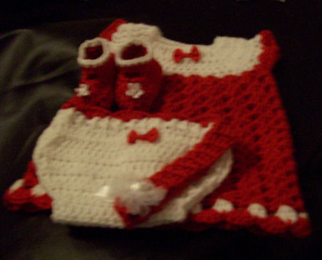 What crochet items have you made with the double crochet stitch?-red-white-3-jpg