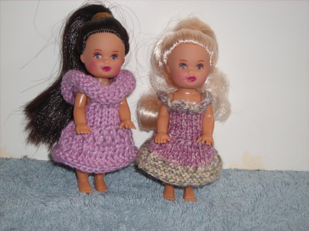 More dolls to sell-st-andrew-craft-sale-knitted-doll-clothes-007-jpg